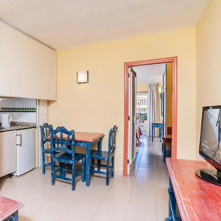 Hovima Jardin Caleta אדחה